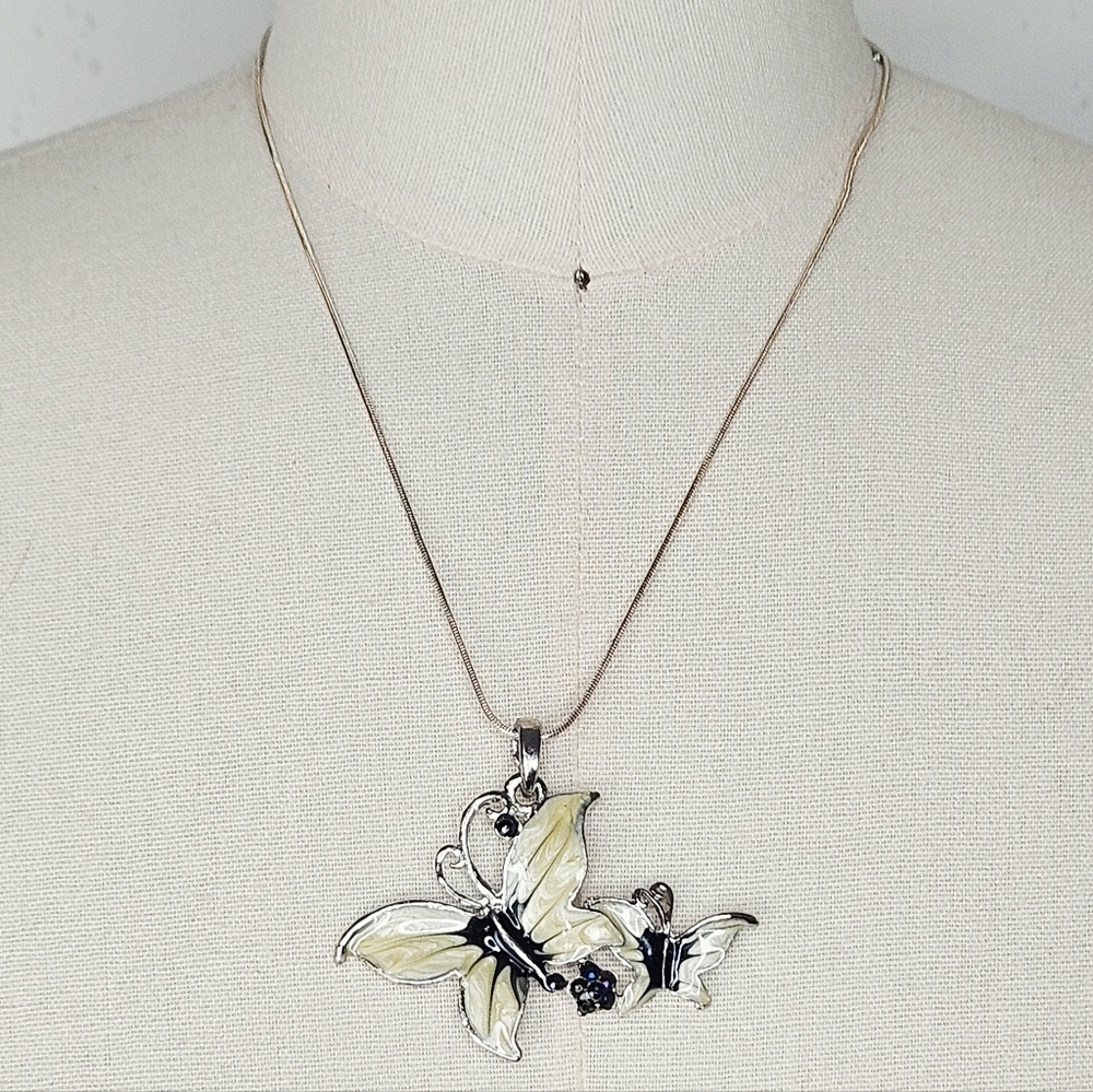 Enamel Butterfly Pendant Necklace 925 Sterling Silver Chain 18" - Picture 3 of 6